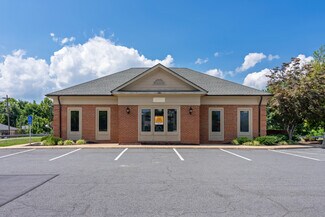 Plus de détails pour 250 S Stuart Ave, Elkton, VA - Local commercial à vendre