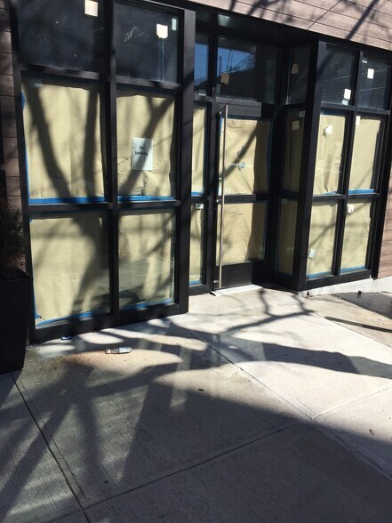 745 E 136th St, Bronx, NY à louer - Photo de l’immeuble – Image 2 sur 16