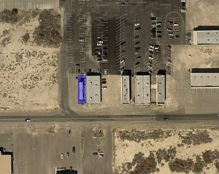 1276 E Calvada Blvd, Pahrump, NV à vendre - Photo principale – Image 1 sur 6