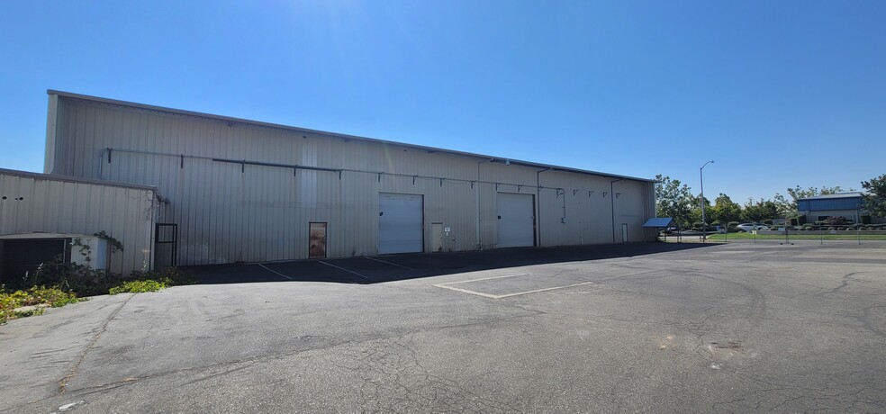 295 Convair Ave, Chico, CA à louer - Photo de l’immeuble – Image 3 sur 13