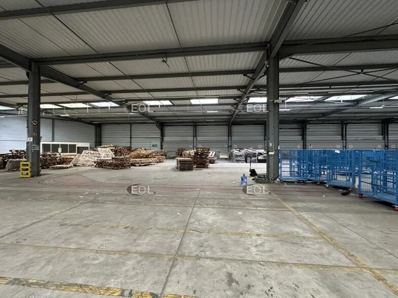 Industriel/Logistique dans Roissy-en-France à louer - Photo de l’immeuble – Image 2 sur 10