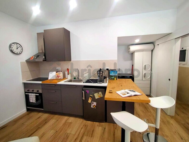 Immeuble residentiel dans Barcelone, Barcelona à vendre - Photo intérieure – Image 3 sur 4