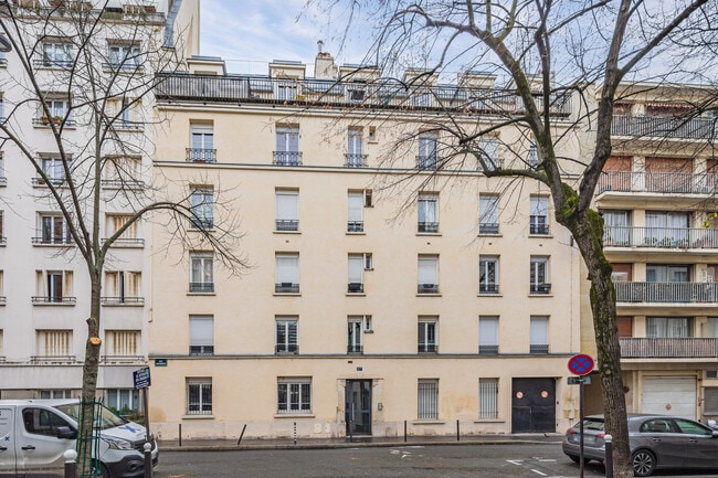 Plus de détails pour 57 Rue Gutenberg, Paris - Industriel/Logistique à louer
