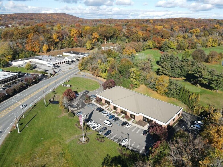 5020 Route 9W, Newburgh, NY à louer - Aérien – Image 2 sur 21