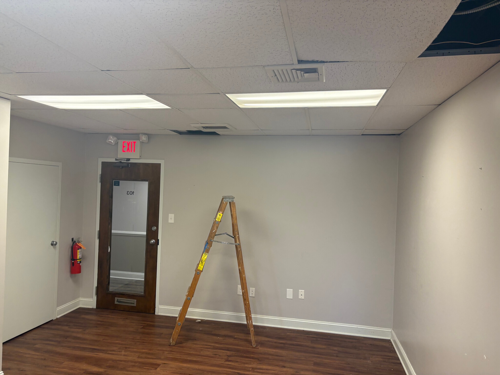 1101 N Kings Hwy, Cherry Hill, NJ à louer Photo intérieure– Image 1 sur 8