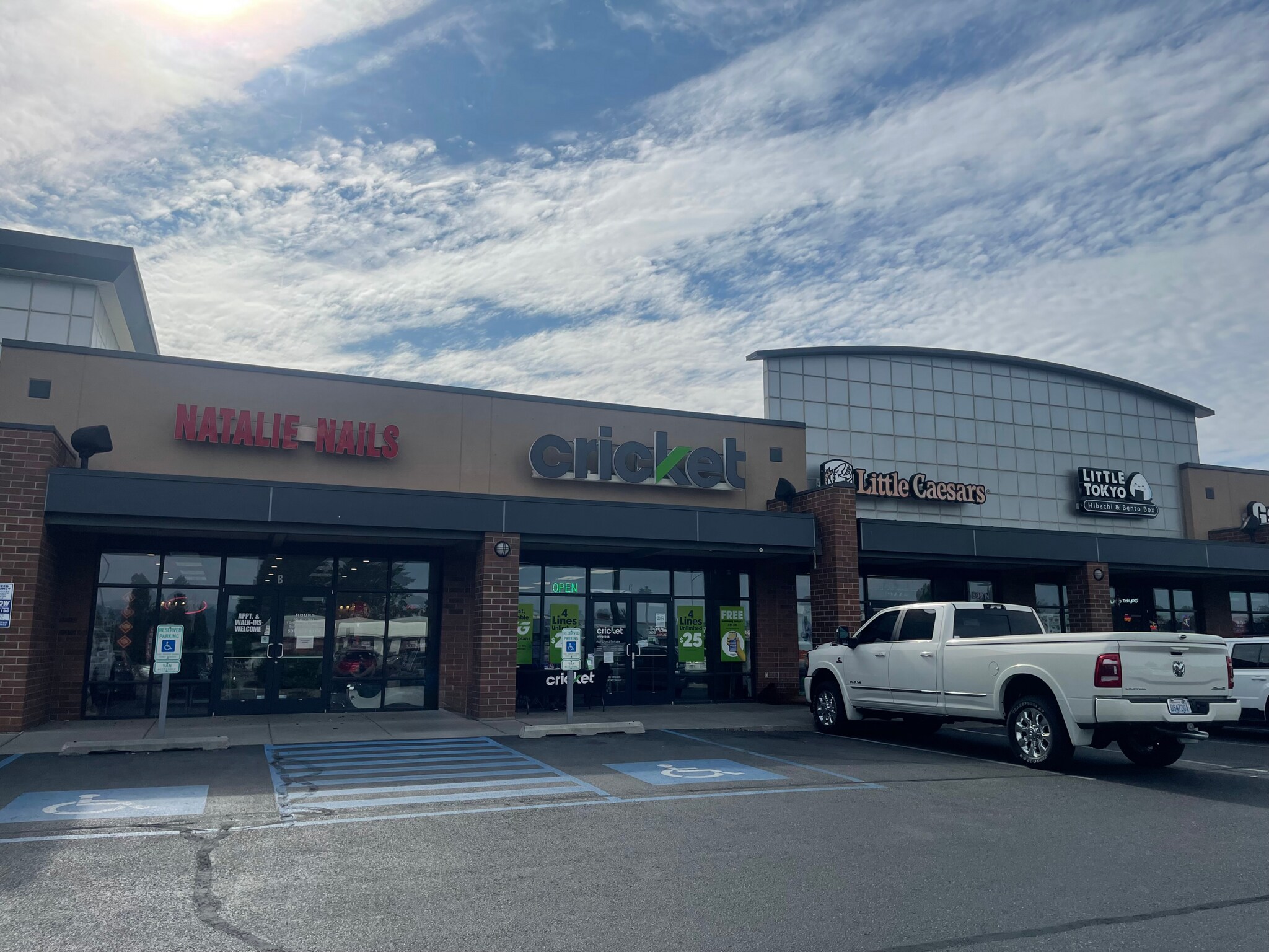 509 N Sullivan Rd, Spokane Valley, WA à louer Photo principale– Image 1 sur 9