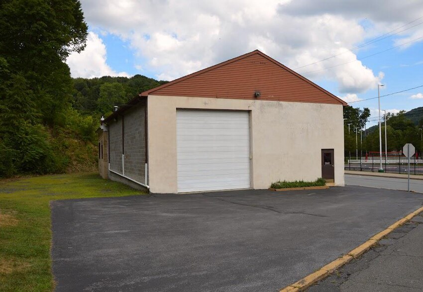 700 N Centre St, Pottsville, PA à vendre - Photo principale – Image 1 sur 5
