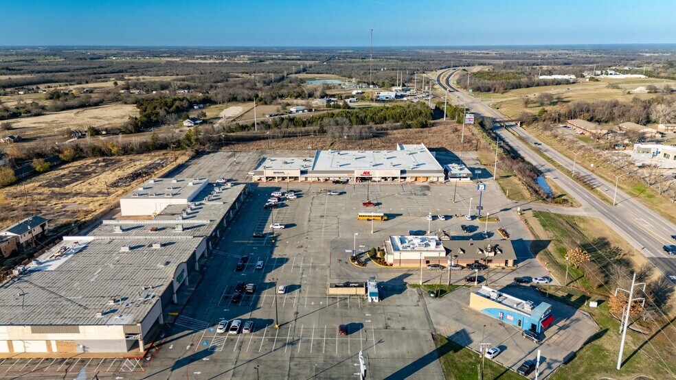 2701 State Highway 50, Commerce, TX à louer - Photo de l’immeuble – Image 2 sur 17