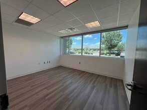 802 SE Plaza Ave, Bentonville, AR à louer Photo intérieure– Image 1 sur 6