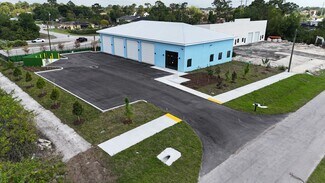 Plus de détails pour 121 Gretchen Ave S, Lehigh Acres, FL - Industriel/Logistique à louer