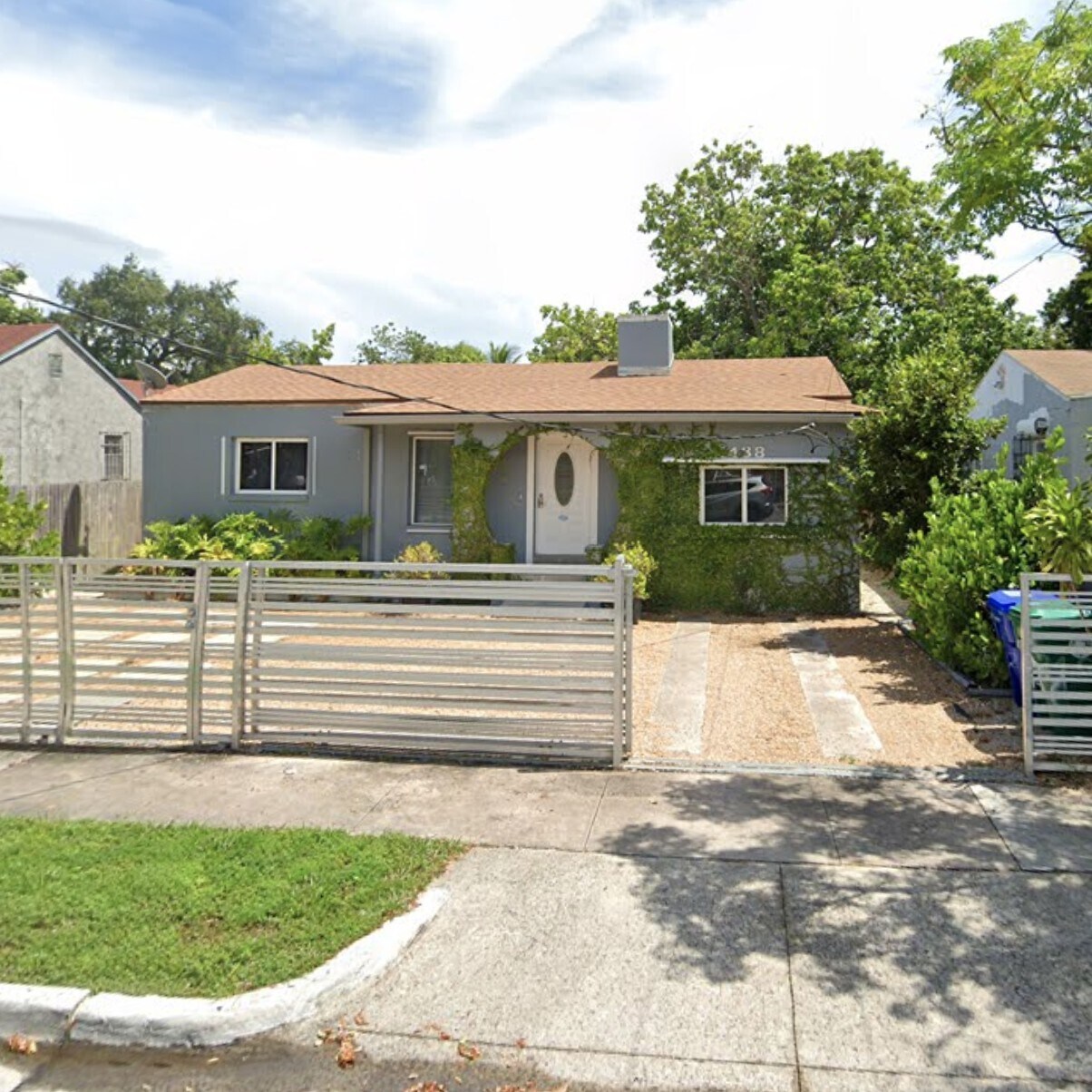 Income Ready Miami Homes Seller Fin. portefeuille de 3 biens à vendre sur LoopNet.fr Photo principale– Image 1 sur 4
