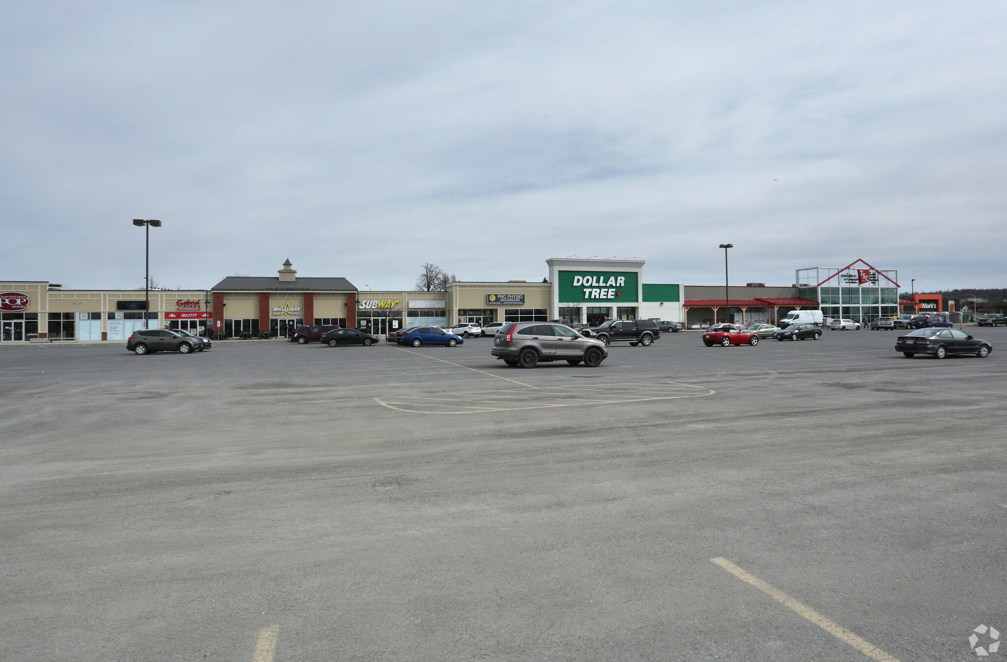 2756 Chamberland St, Clarence-Rockland, ON à louer Photo principale– Image 1 sur 7