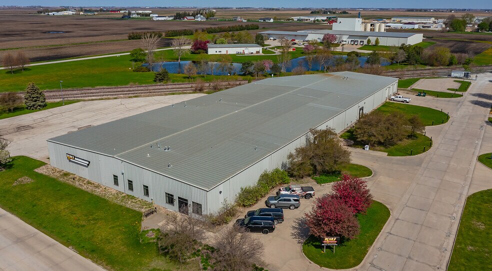 107 Industrial Park Rd, Story City, IA à vendre - Photo de l’immeuble – Image 3 sur 12