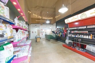 Local commercial dans Tarragona, Tarragona à louer Photo intérieure– Image 1 sur 12
