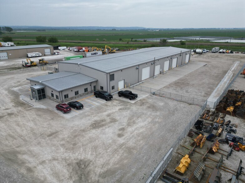 3400 Old Mormon Bridge Rd, Crescent, IA à louer - Photo de l’immeuble – Image 3 sur 9