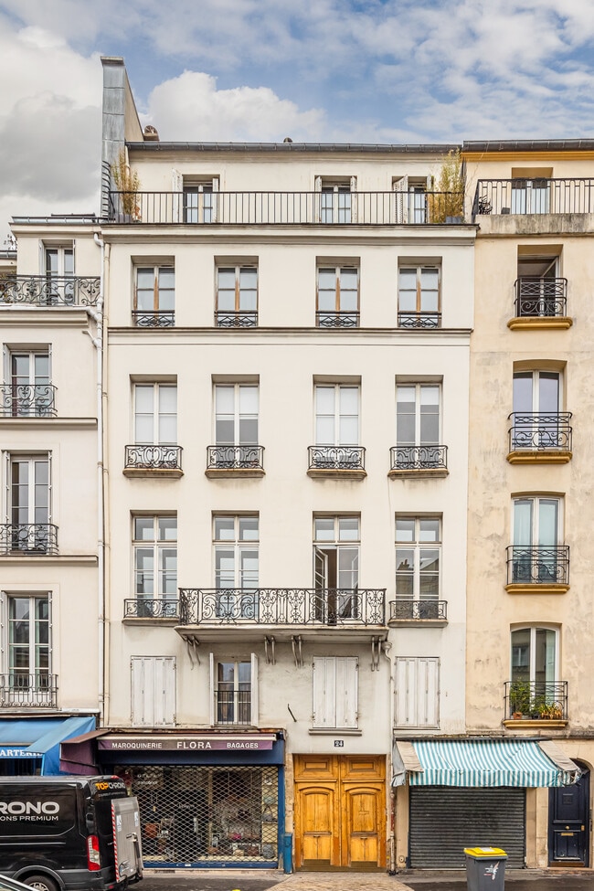 Plus de détails pour 24 Rue Saint-Antoine, Paris - Bureau à louer
