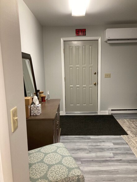 20-32 Balsam Dr, Millinocket, ME à louer - Photo intérieure – Image 3 sur 10