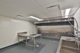 3716 Eagle Rock Blvd, Los Angeles, CA à louer Photo intérieure– Image 2 sur 3