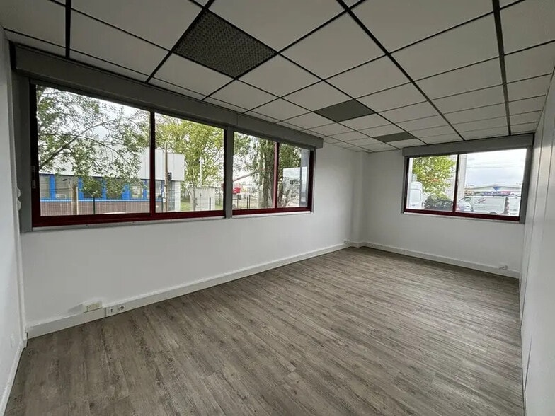 Bureau dans Mérignac à louer - Photo intérieure – Image 2 sur 5