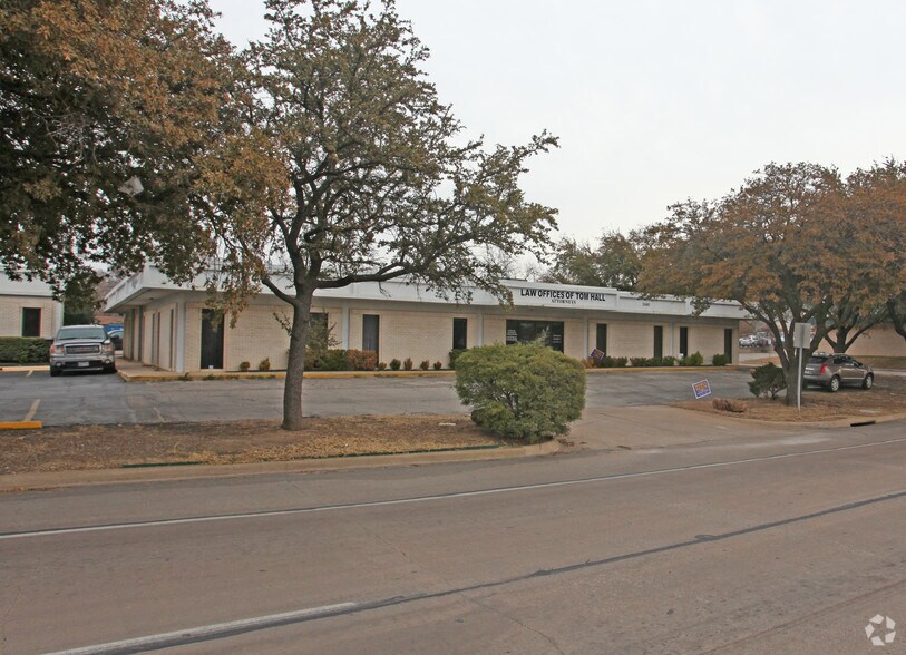 2605 Airport Fwy, Fort Worth, TX à vendre - Photo de l’immeuble – Image 3 sur 3