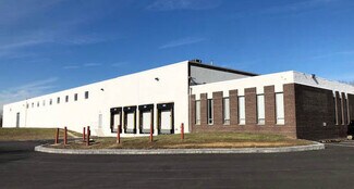 Plus de détails pour 332 Applegarth Rd, Monroe Township, NJ - Industriel/Logistique à louer