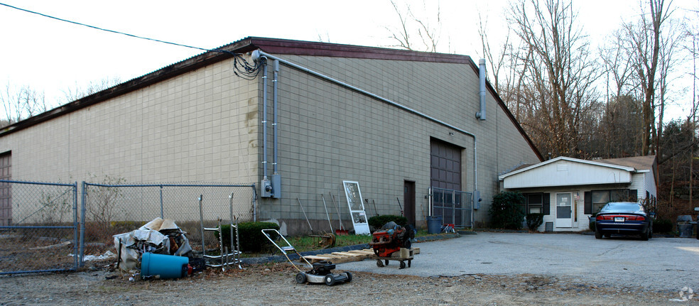 909 Windham Rd, South Windham, CT à louer - Photo de l’immeuble – Image 2 sur 3