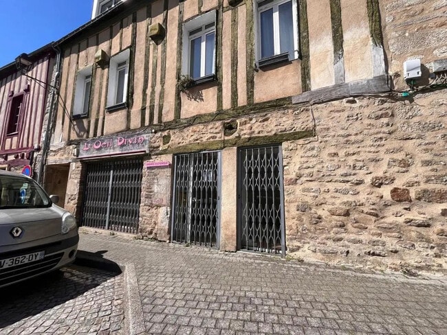 Plus de détails pour Local commercial à vendre