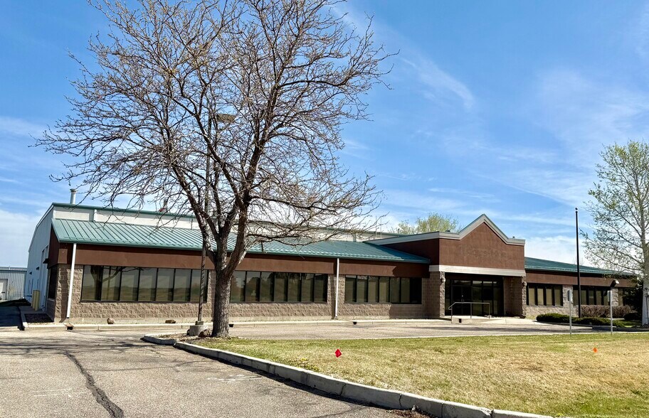 7501 Miller Dr, Frederick, CO à louer - Photo de l’immeuble – Image 1 sur 22