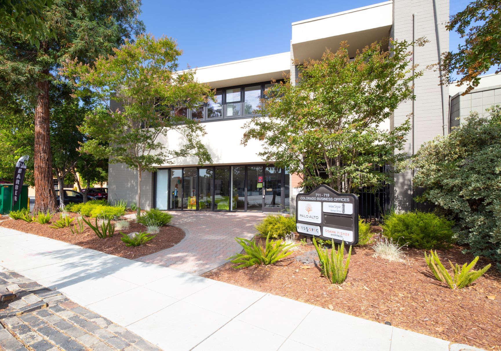 711-719 Colorado Ave, Palo Alto, CA à louer Photo principale– Image 1 sur 16