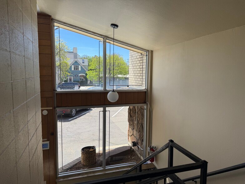 1735 E 17th Ave, Denver, CO à louer - Photo de l’immeuble – Image 3 sur 25