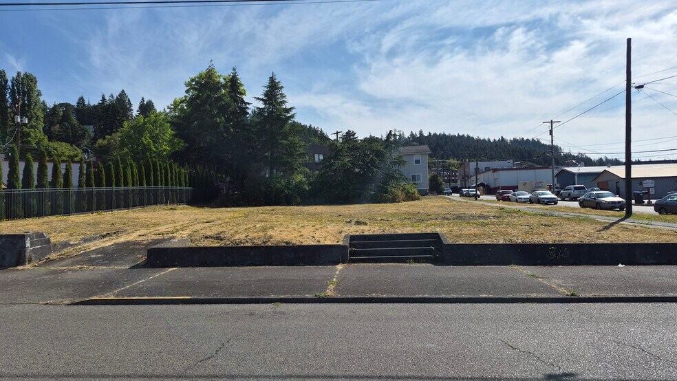 124 NW Cascade Ave, Chehalis, WA à vendre - Photo de l’immeuble – Image 2 sur 2
