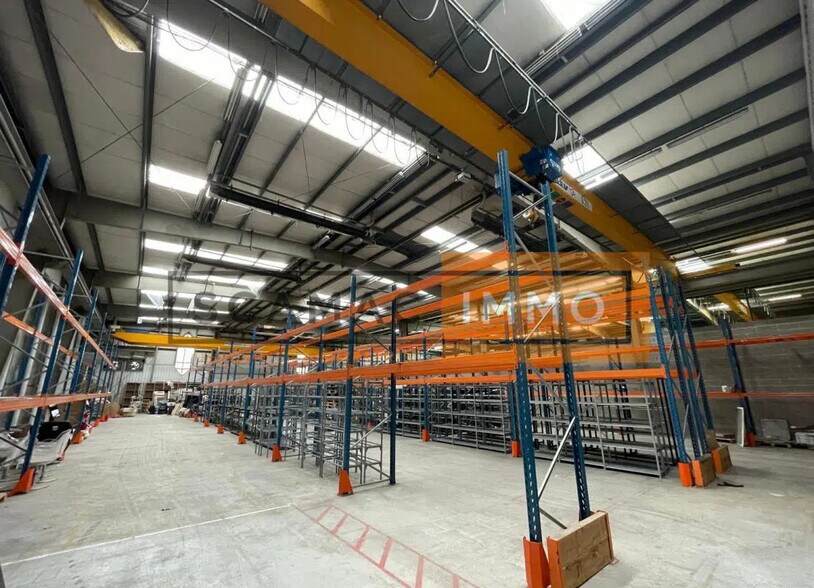 Industriel/Logistique dans Collégien à louer - Photo de l’immeuble – Image 1 sur 5