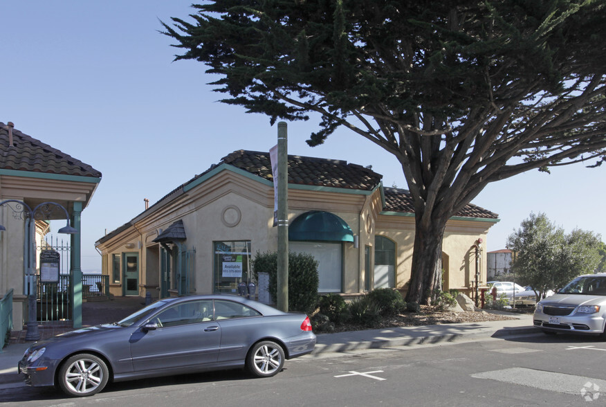 550 Wave St, Monterey, CA à louer - Photo de l’immeuble – Image 3 sur 8