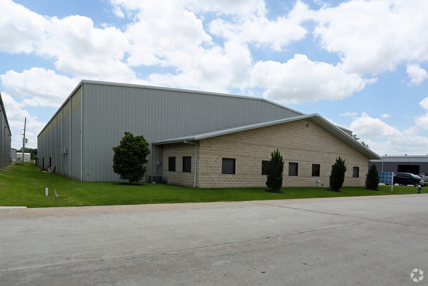 6623 Willowbrook Park Dr, Houston, TX à louer - Photo de l’immeuble – Image 2 sur 4