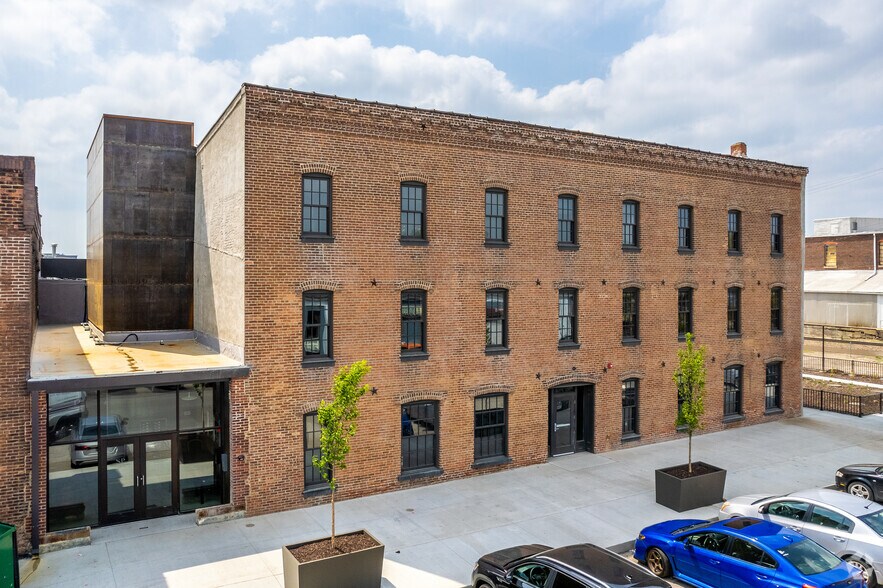 112 SE 4th St, Des Moines, IA à louer - Photo de l’immeuble – Image 2 sur 6
