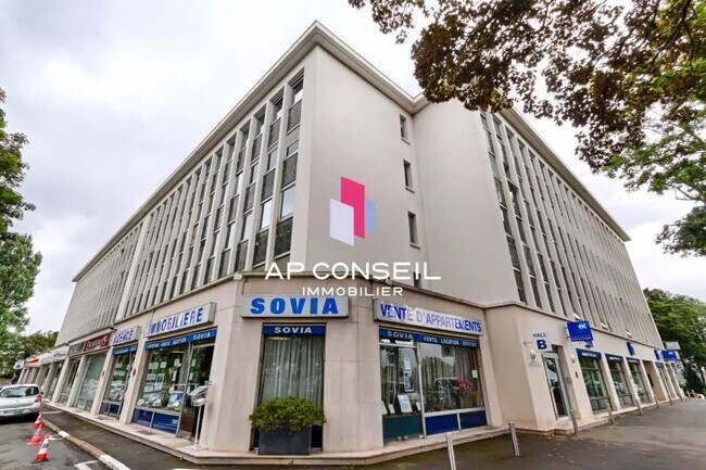 Plus de détails pour Bureau à louer