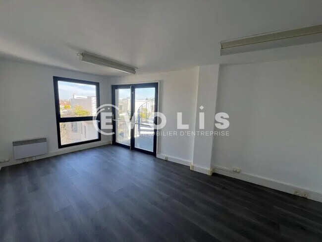Plus de détails pour 32 Rue Chapsal, Joinville-le-Pont - Bureau à louer