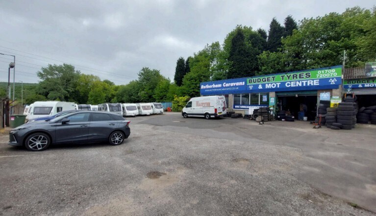 Bawtry Rd, Brinsworth à louer - Photo principale – Image 2 sur 2