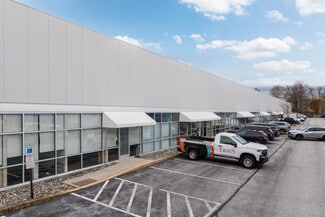Plus de détails pour 829 Lincoln Ave, West Chester, PA - Local d’activités à vendre