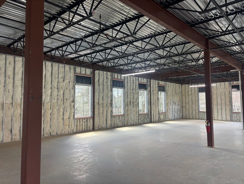 7355 Main St, Woodstock, GA à louer - Photo de la construction – Image 3 sur 6