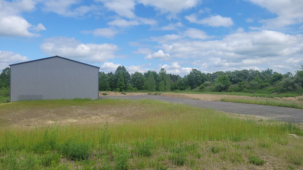 12209 Eaton Commerce Pky, Columbia Station, OH à vendre - Photo de l’immeuble – Image 2 sur 8
