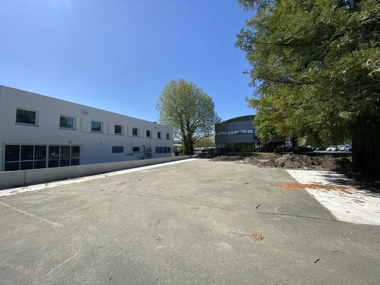 19 Avenue Henri Becquerel, Mérignac à louer - Photo de l’immeuble – Image 2 sur 7