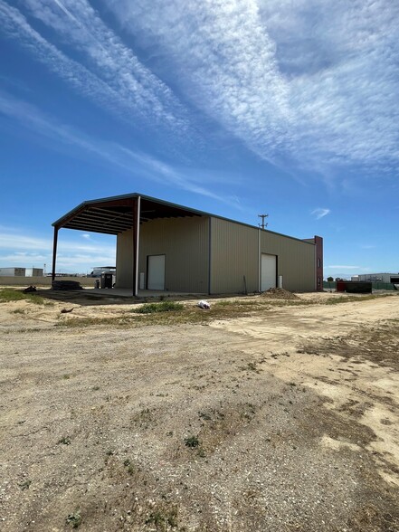 22420 Gribben Ct, Bakersfield, CA à louer - Photo de l’immeuble – Image 3 sur 3