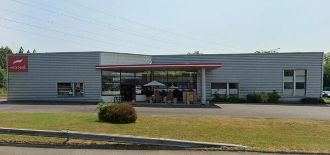 Plus de détails pour Local commercial à louer