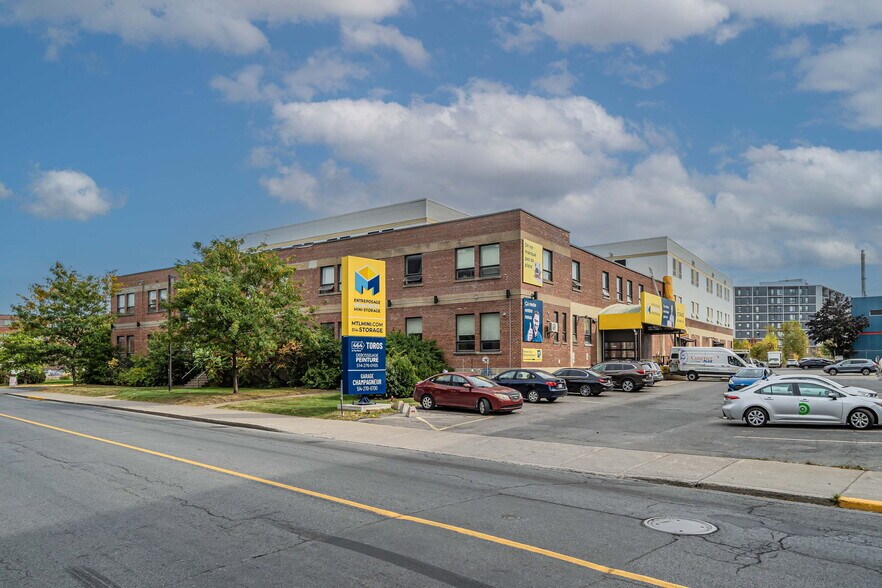 454 Av Beaumont, Montréal, QC à louer - Photo de l’immeuble – Image 2 sur 4