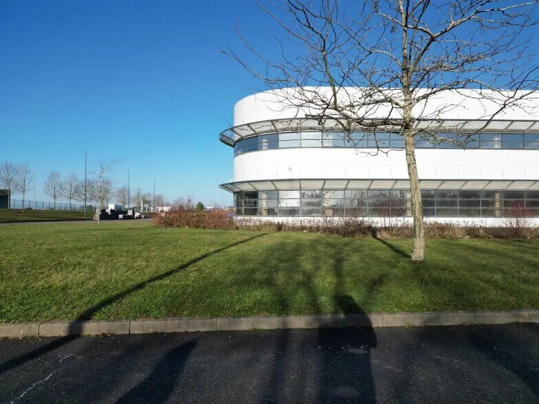 Industriel/Logistique dans Meung-sur-Loire à louer - Photo de l’immeuble – Image 2 sur 44