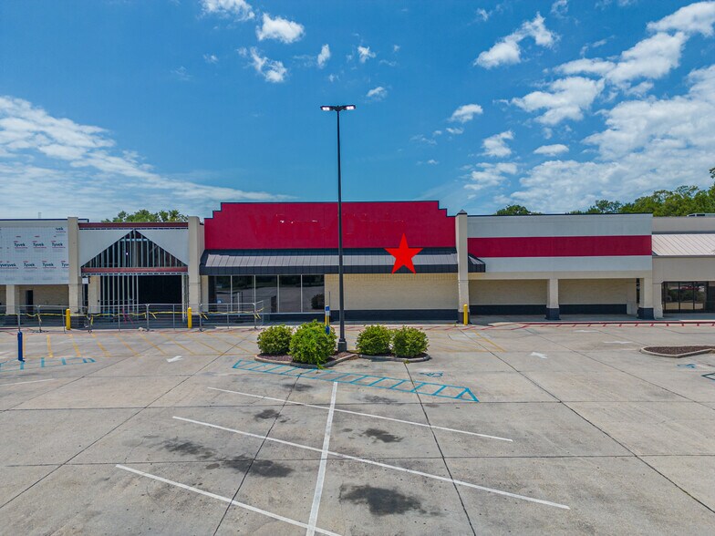 109 N Cleveland Ave, Long Beach, MS à louer - Photo de l’immeuble – Image 2 sur 12