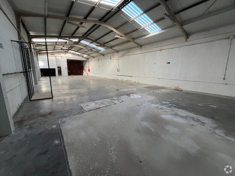 Industriel/Logistique dans Arganda del Rey, Madrid à vendre - Photo de l’immeuble – Image 3 sur 15