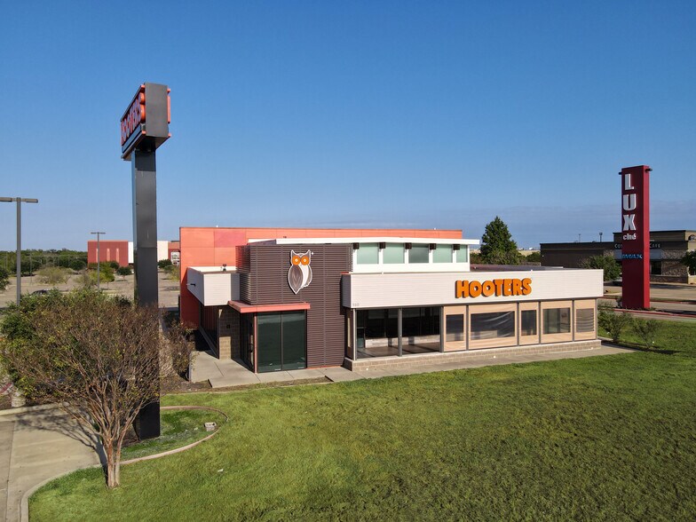 960 N Earl Rudder Fwy, Bryan, TX à vendre - Photo de l’immeuble – Image 1 sur 10