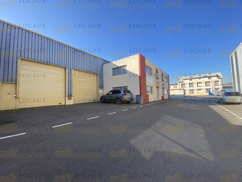 5 Rue Charles Francois Daubigny, Bezons à louer - Photo de l’immeuble – Image 3 sur 4